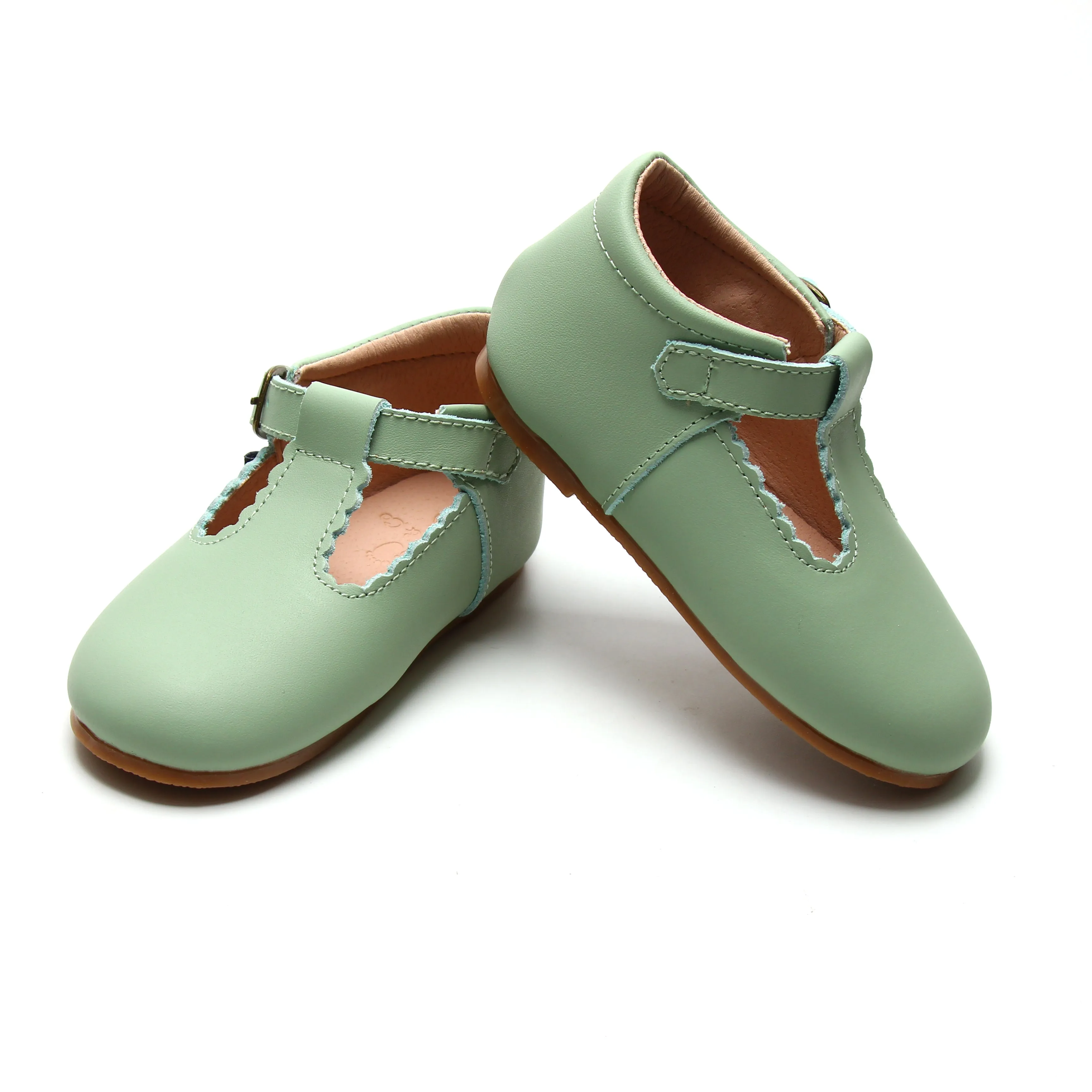 Riley T-Straps - Scalloped - Pistachio